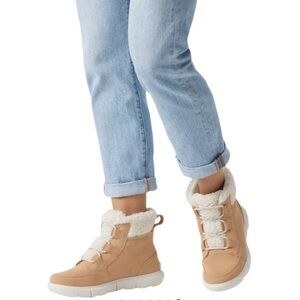 SOREL Suede Fleece Explorer II Carnival Boots Canoe/Sea Salt Women's Size 10-M